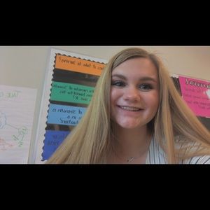 Meet your Posher, Claire